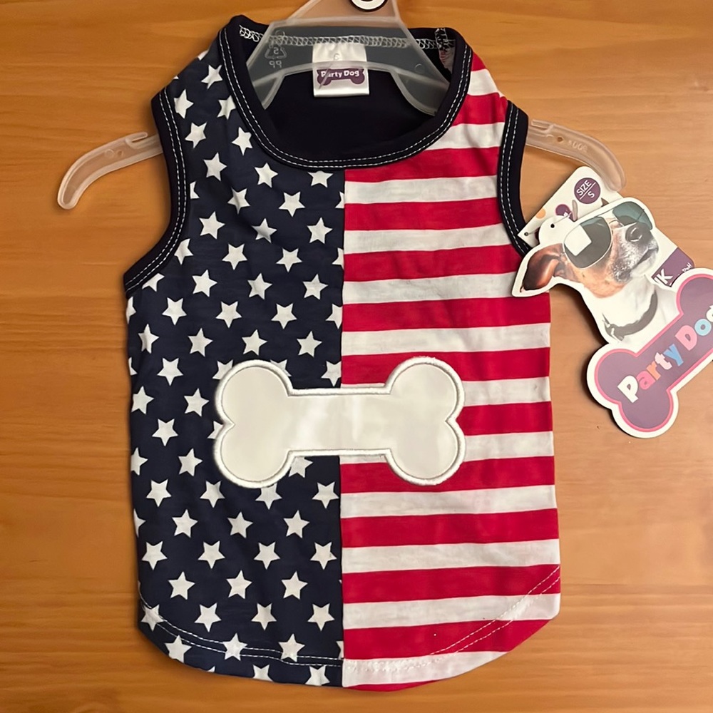 🩻NWT party dog flag and bone outfit size small